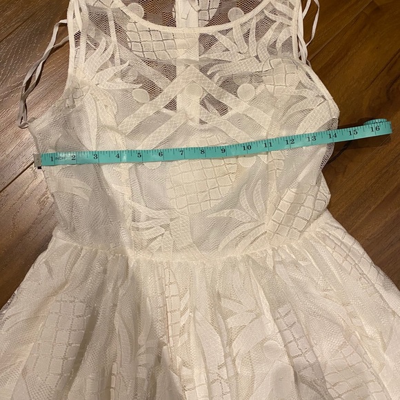 Anthropologie White Pineapple Dress - Picture 5 of 6